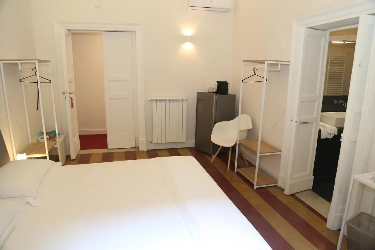Palazzo Del Verga CTA 2*,