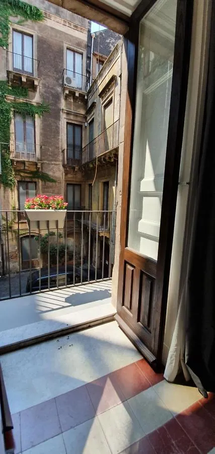 Palazzo Del Verga 카타니아 B&B